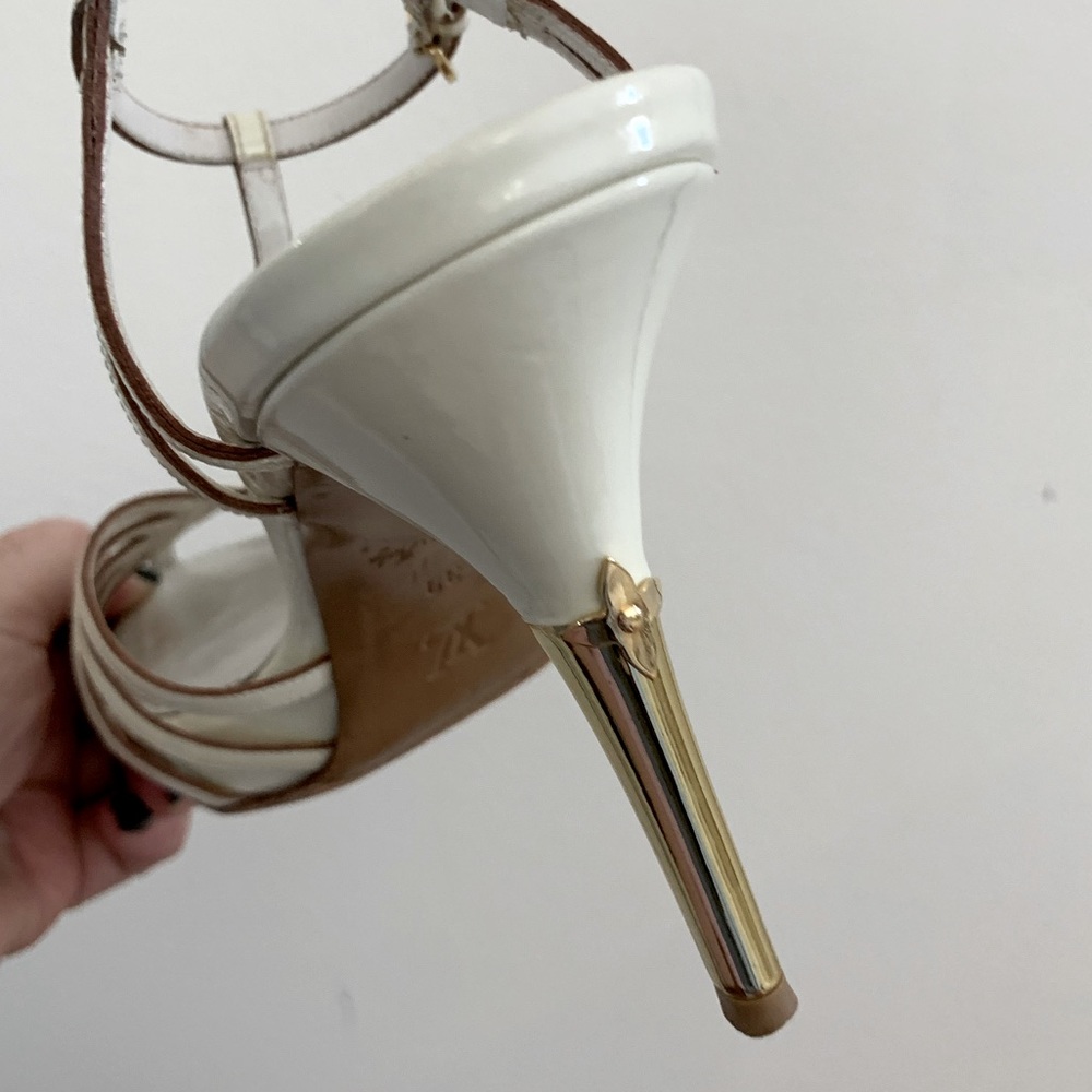 EUC Women's Louis Vuitton Leather Horizon High Heeled Sandals in White - Picture 6 of 8